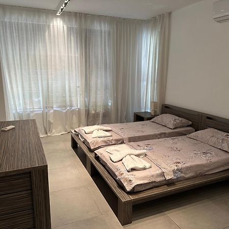 Gitea Sand Lilies Apartments 소조폴 외부 사진